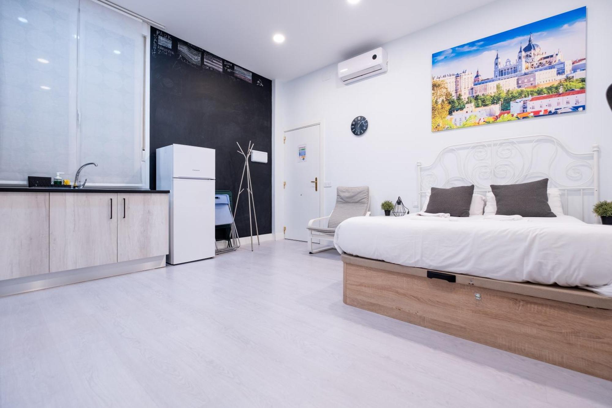 Abc Apartments Madrid Exterior photo